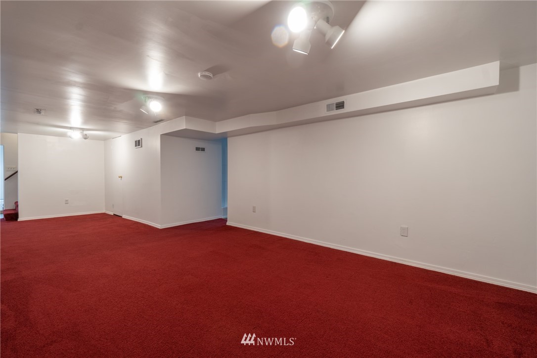 7017 South Langston Road Seattle, WA 98178 - Photo 20 of 25 Gallery Image 20