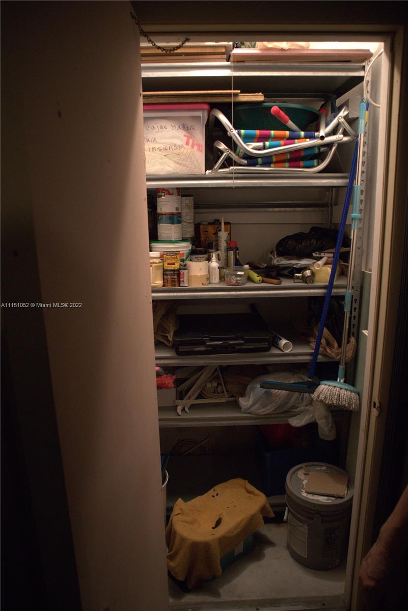 8625 Northwest 8th Street, Unit 420 Miami, FL 33126 - Photo 14 of 26 a close view of a stove