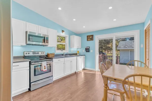 $290,000 | 2800 Mabie Street, Delavan, WI 53115
