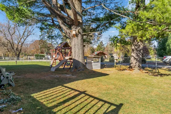 $290,000 | 2800 Mabie Street, Delavan, WI 53115