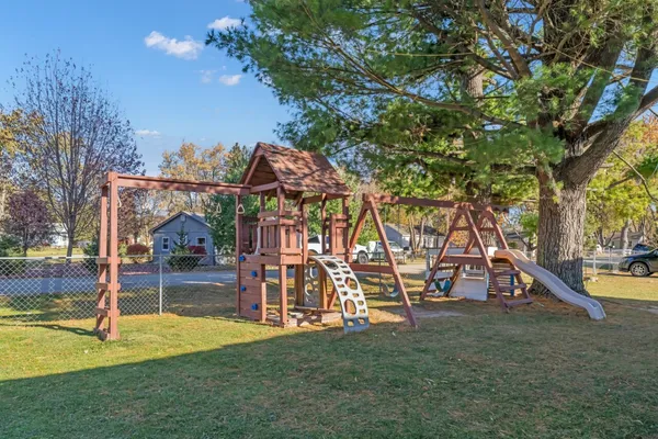 $290,000 | 2800 Mabie Street, Delavan, WI 53115