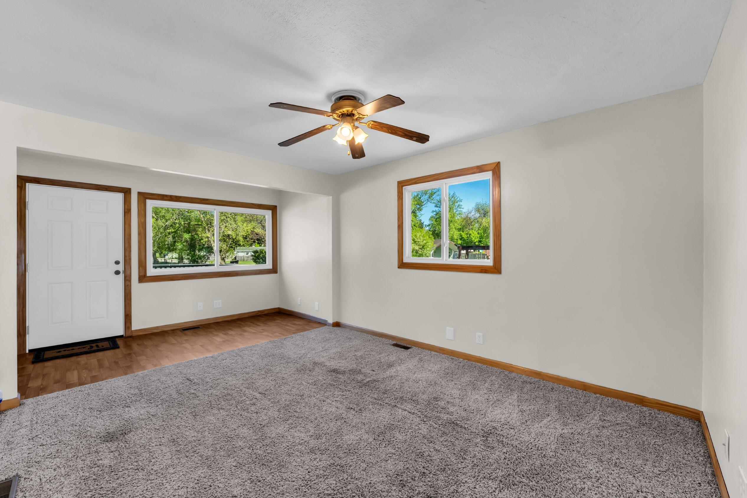 2800 Mabie Street Delavan, WI 53115 - Photo 6 of 43 Freshly painted Living Room