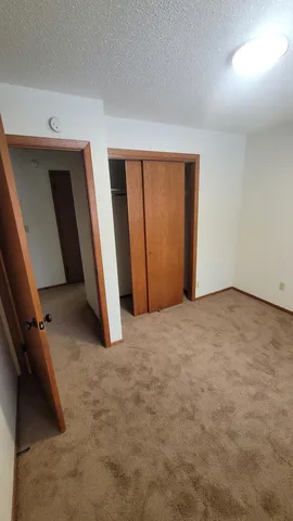 $274,900 | 1602 6th Avenue North, Moorhead, MN 56560