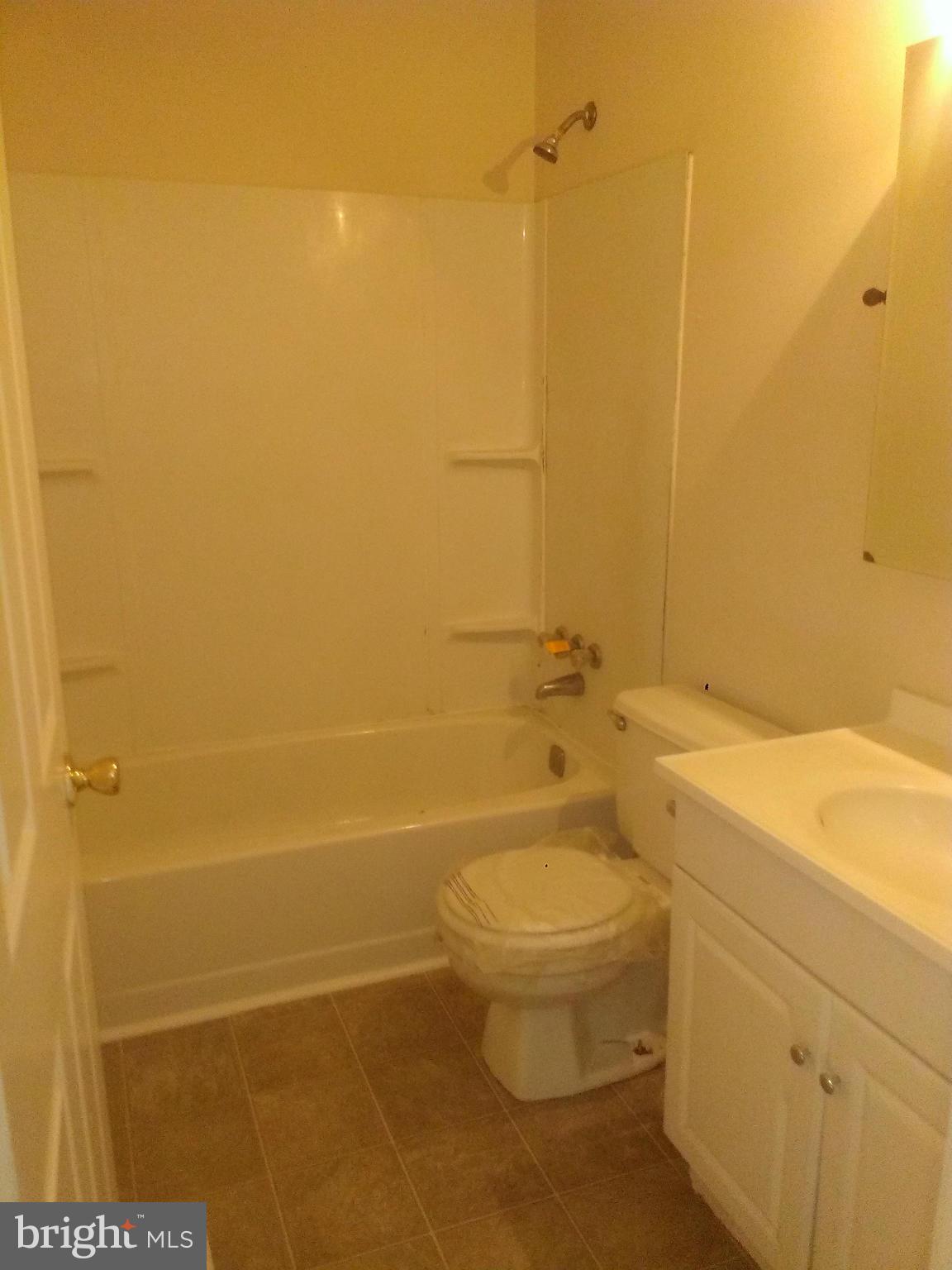 1329 Wilson Road Waldorf, MD 20602 - Photo 13 of 19 Bath