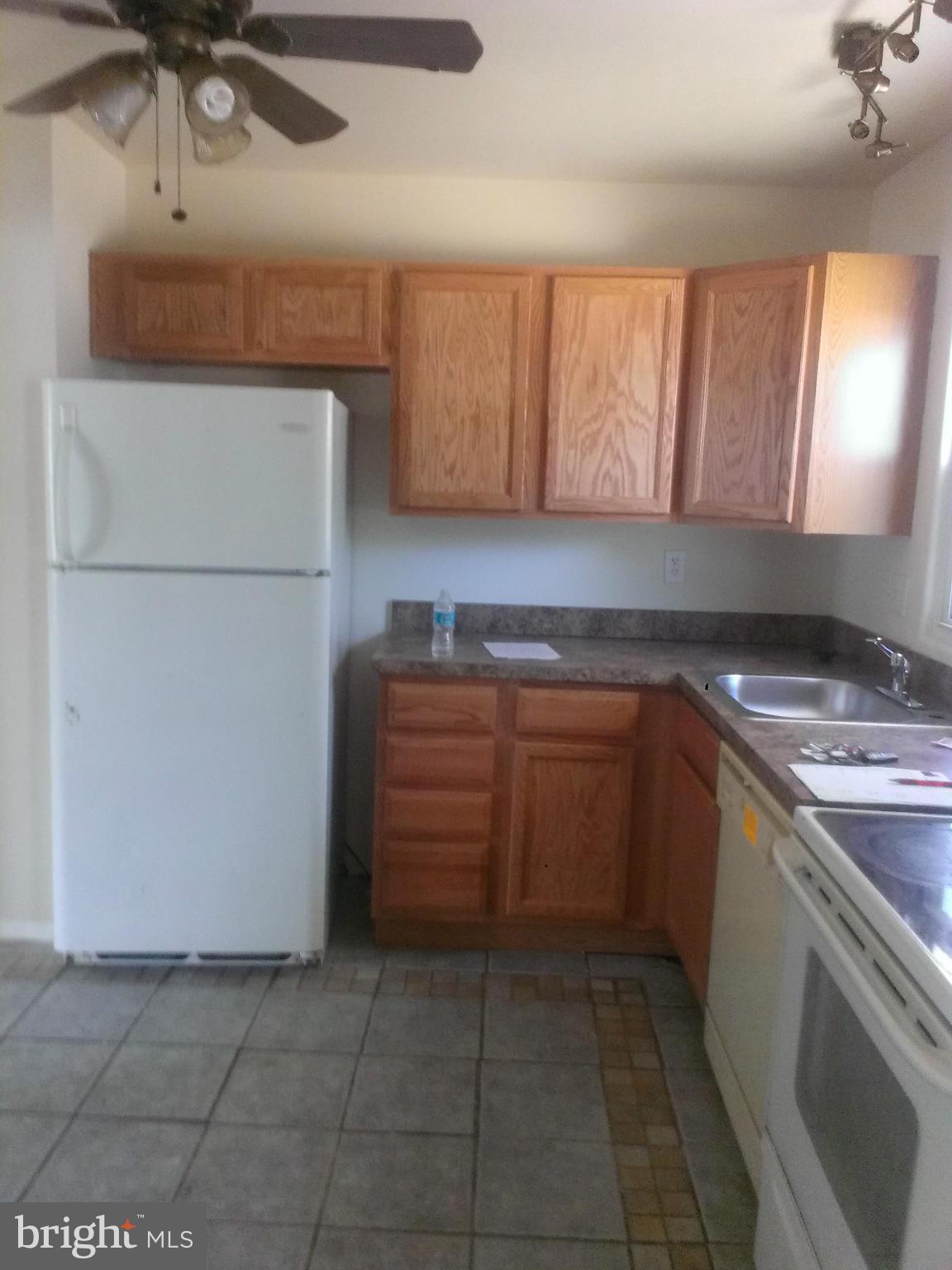 1329 Wilson Road Waldorf, MD 20602 - Photo 4 of 19 Kitchen