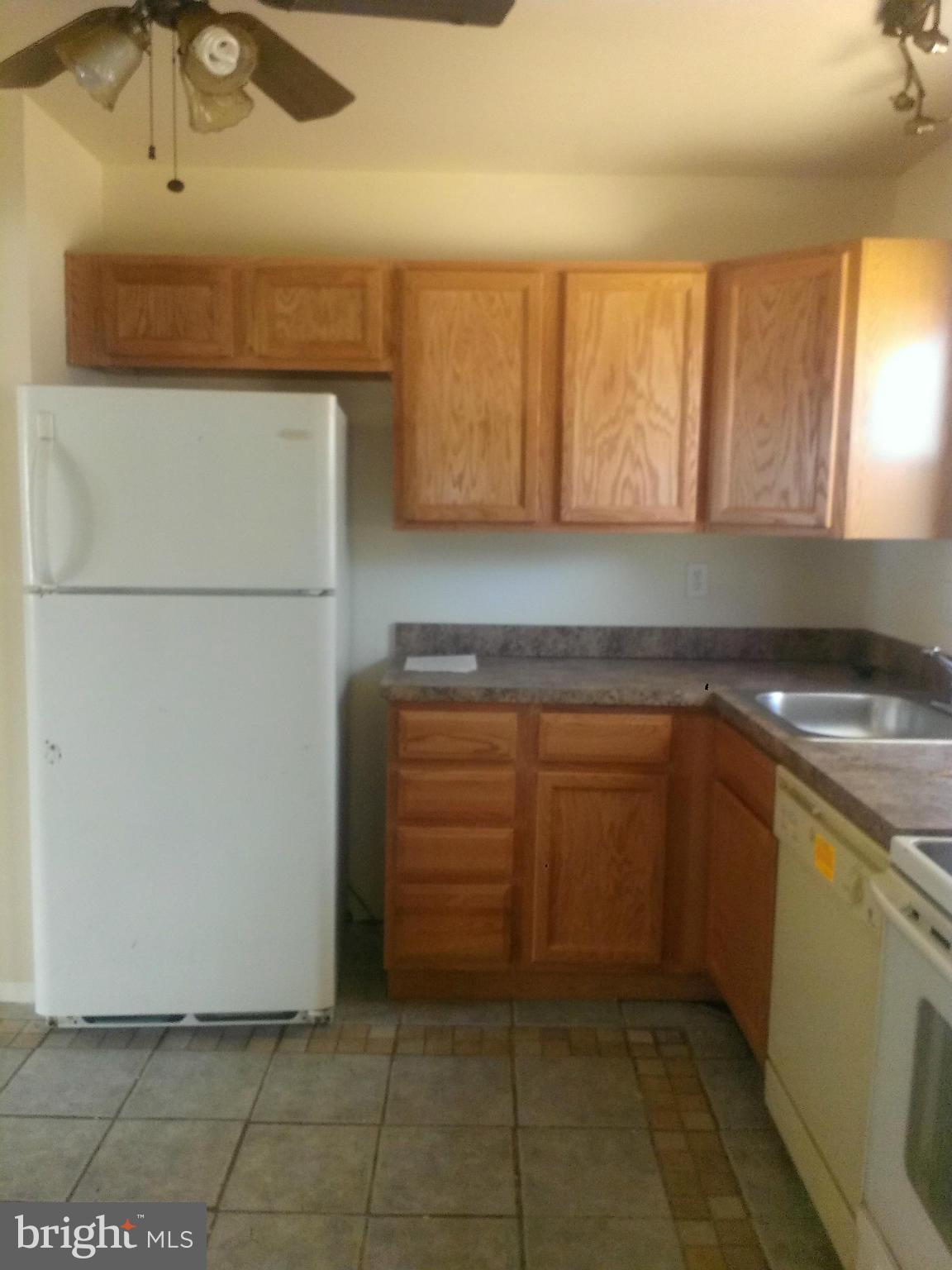 1329 Wilson Road Waldorf, MD 20602 - Photo 5 of 19 Kitchen
