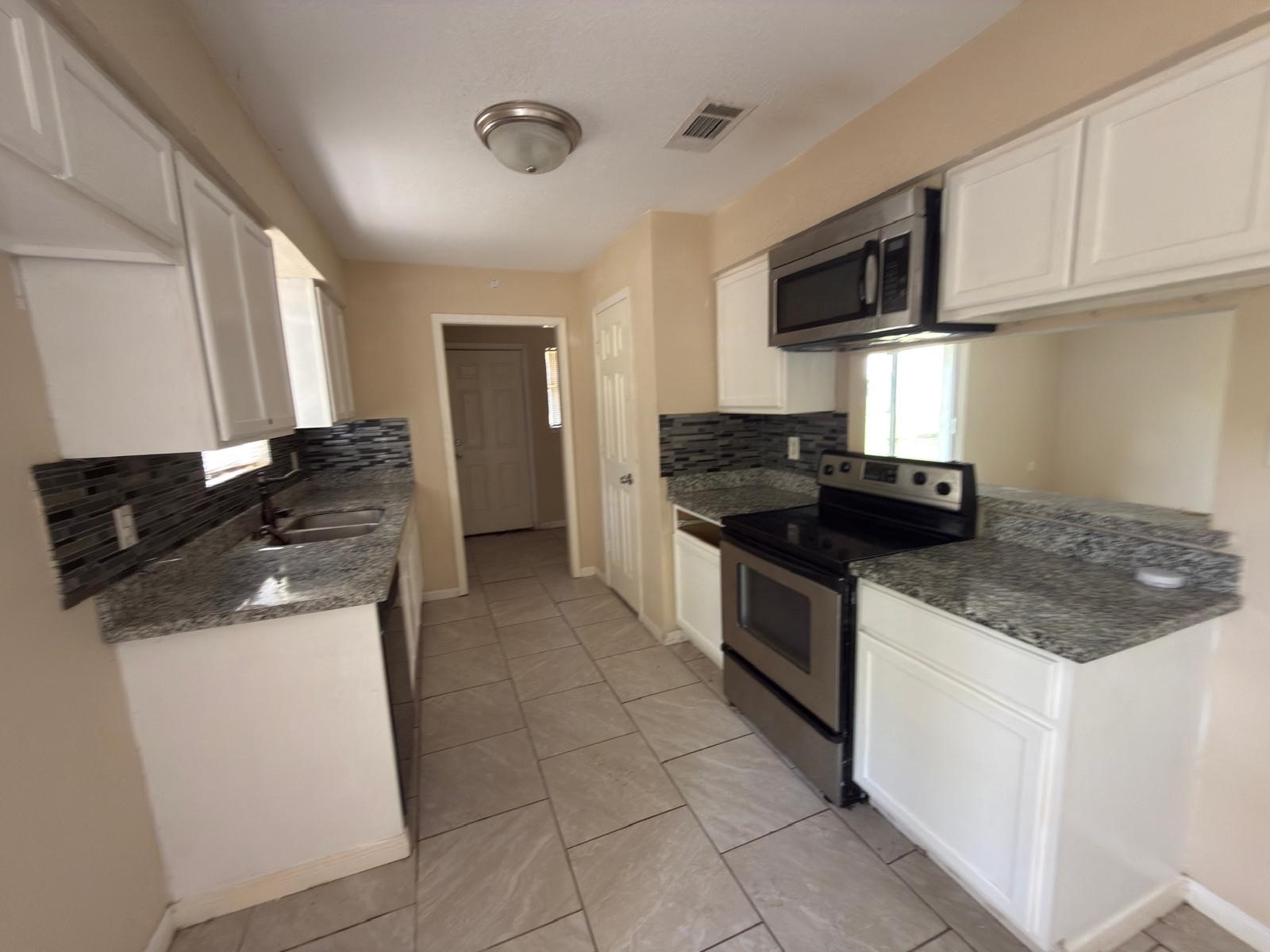 15540 Willowisp Trail Conroe, TX 77302 - Photo 8 of 18
