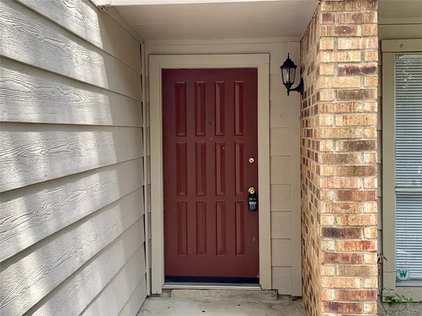 $2,199 | 2 Goldthread Court, The Woodlands, TX 77381