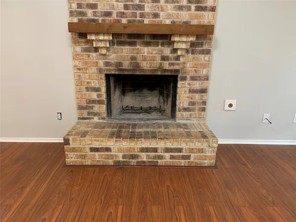 $2,199 | 2 Goldthread Court, The Woodlands, TX 77381