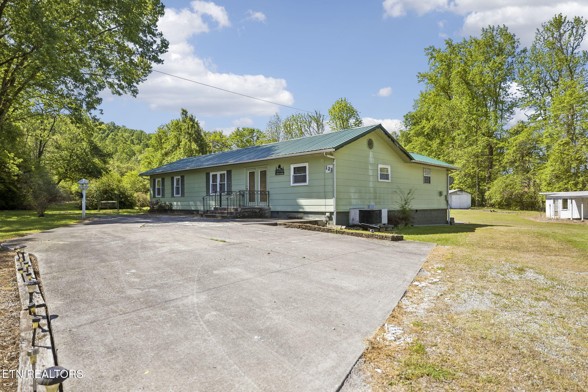 123 Greasy Cove Road Cosby, TN 37722 - Photo 6 of 46 1-123 Greasy Cove Rd - 001