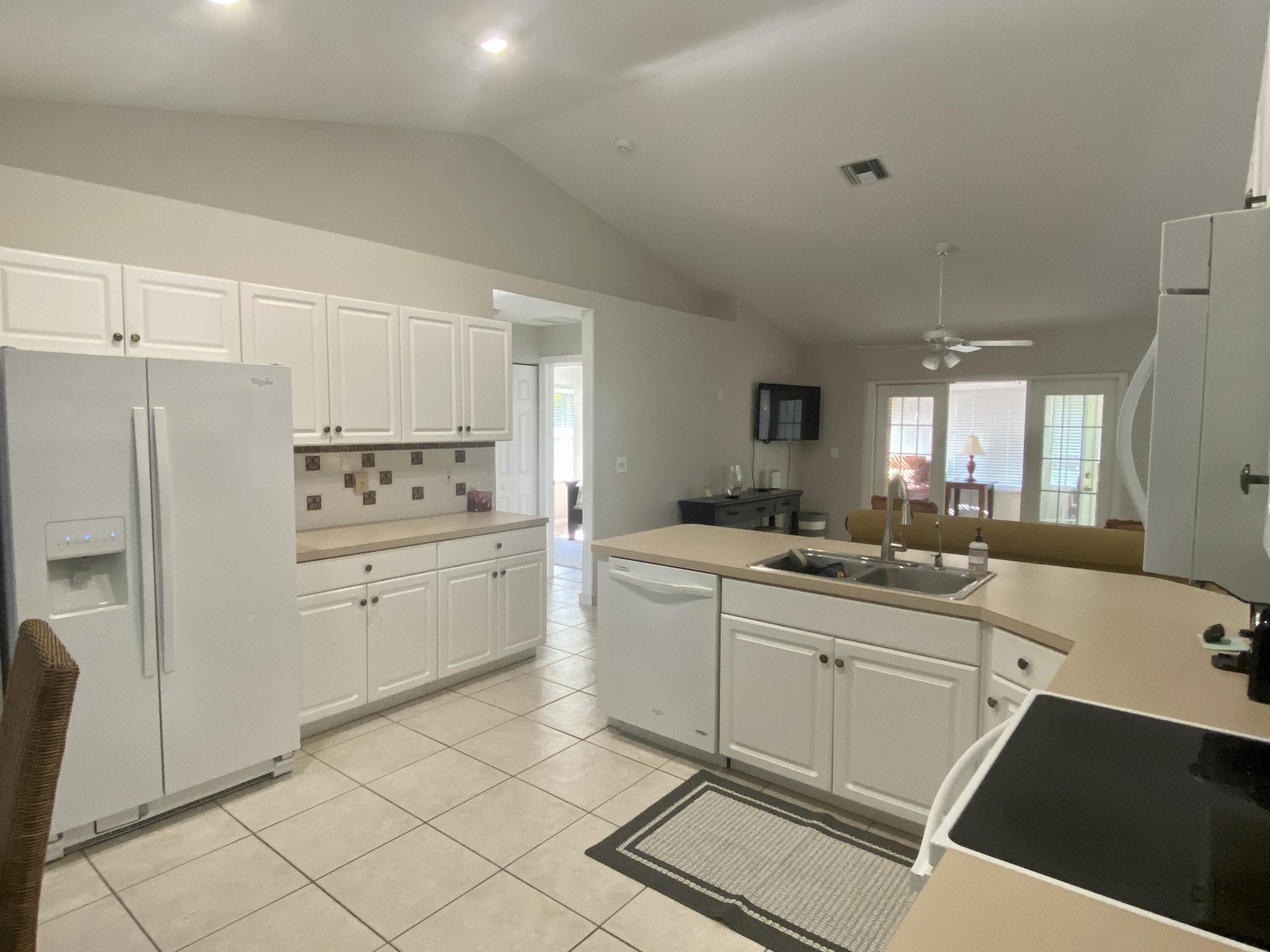 1094 Raintree Lane Wellington, FL 33414 - Photo 6 of 29 IMG_9679