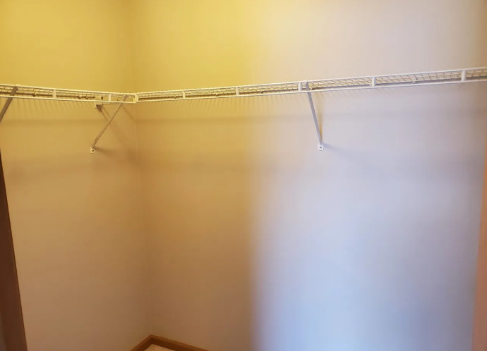 1449 McClure Road, Unit 1449 Aurora, IL 60505 - Photo 5 of 25 a view of a small space