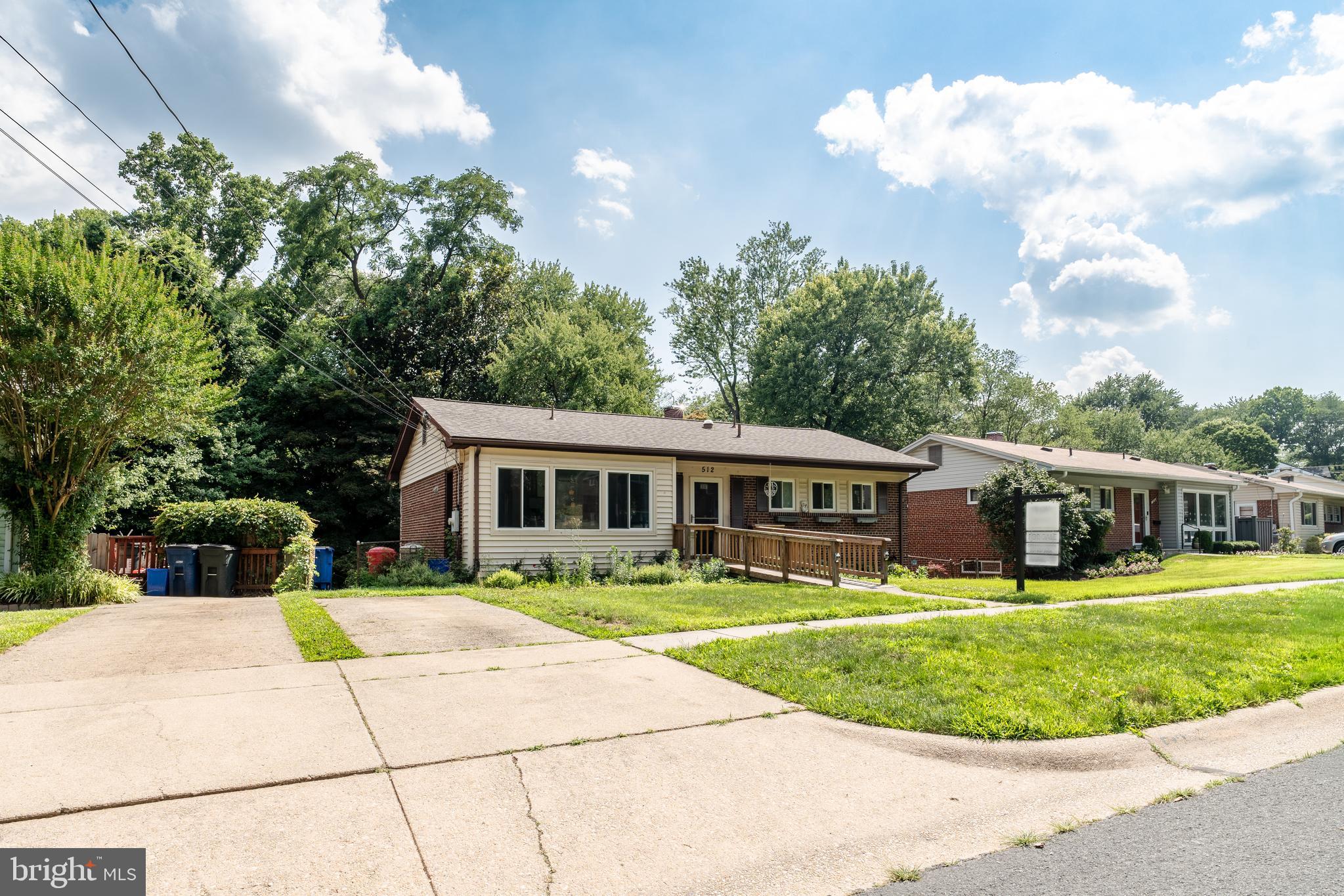 512 Waterford Road Silver Spring, MD 20901 - Photo 2 of 11