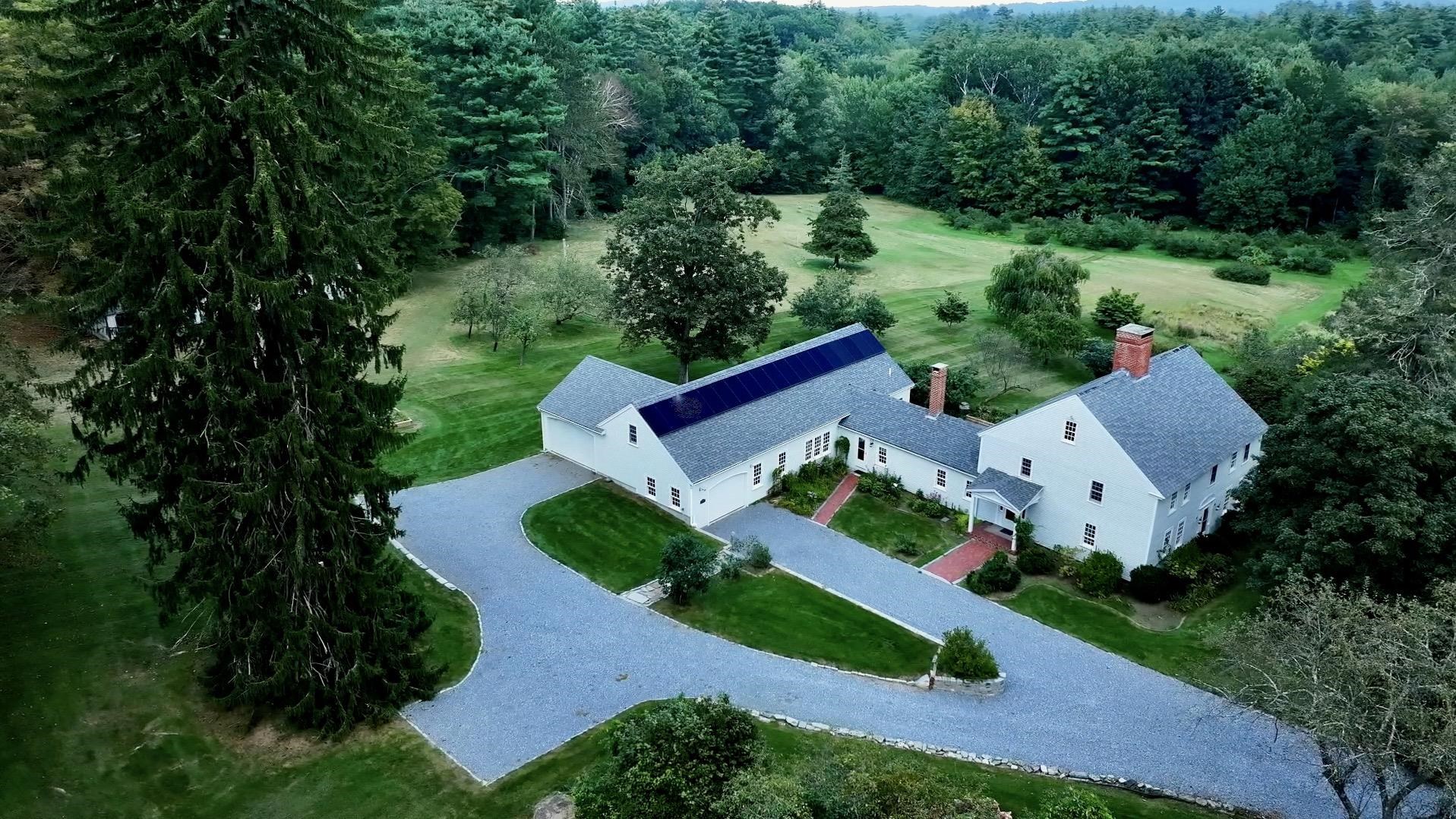 37 Scrabble Road Brentwood, NH 03833 - Photo 1 of 39 Gallery Image 1