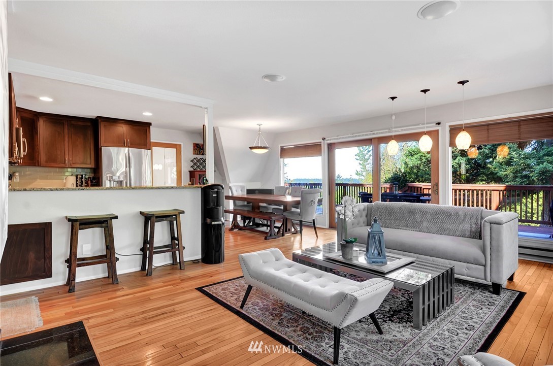 16007 Tiger Mountain Road Southeast Issaquah, WA 98027 - Photo 10 of 25 Gallery Image 10