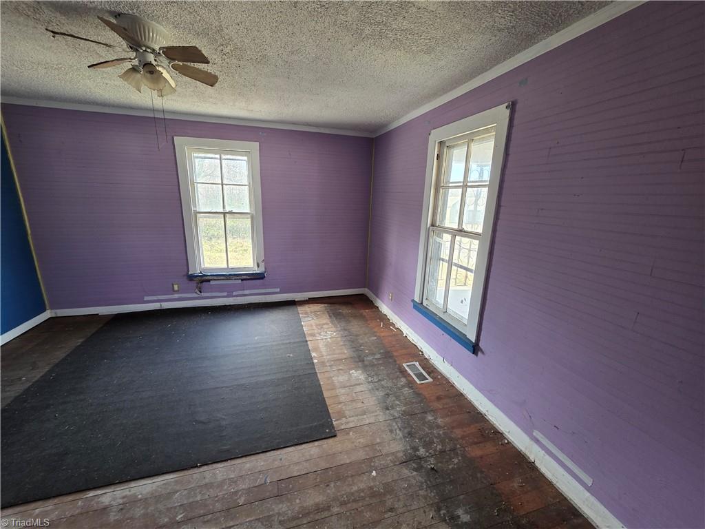 1216 Fieldcrest Road Eden, NC 27288 - Photo 7 of 16