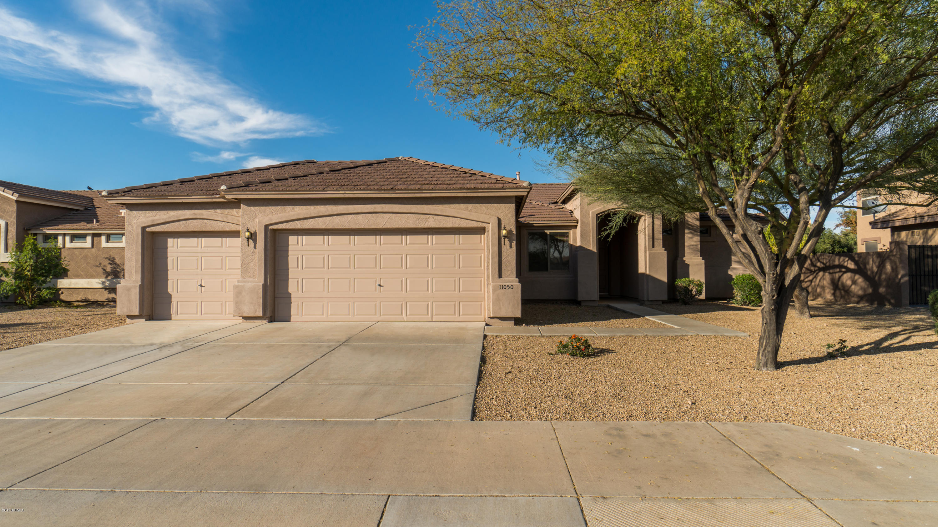 11050 East Cholla Road Mesa, AZ 85207 - Photo 2 of 27 4363 W Escuda Dr-26