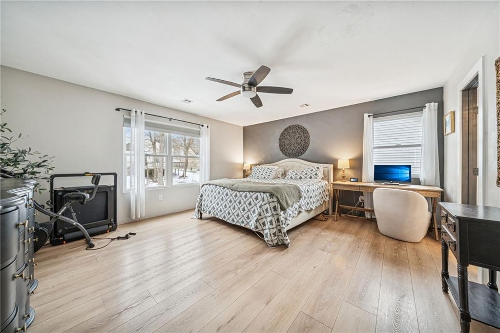 2420 South Ridge Plaza Hidden Valley, PA 15502 - Photo 19 of 37