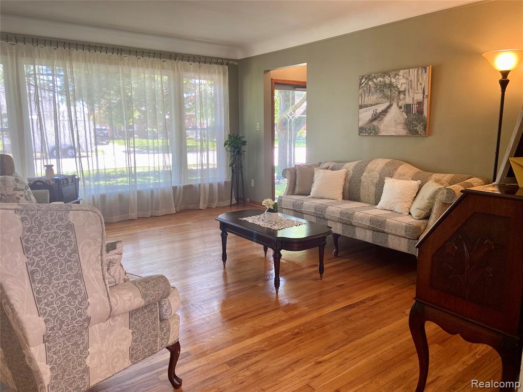 17812 Quarry Road Riverview, MI 48193 - Photo 7 of 25