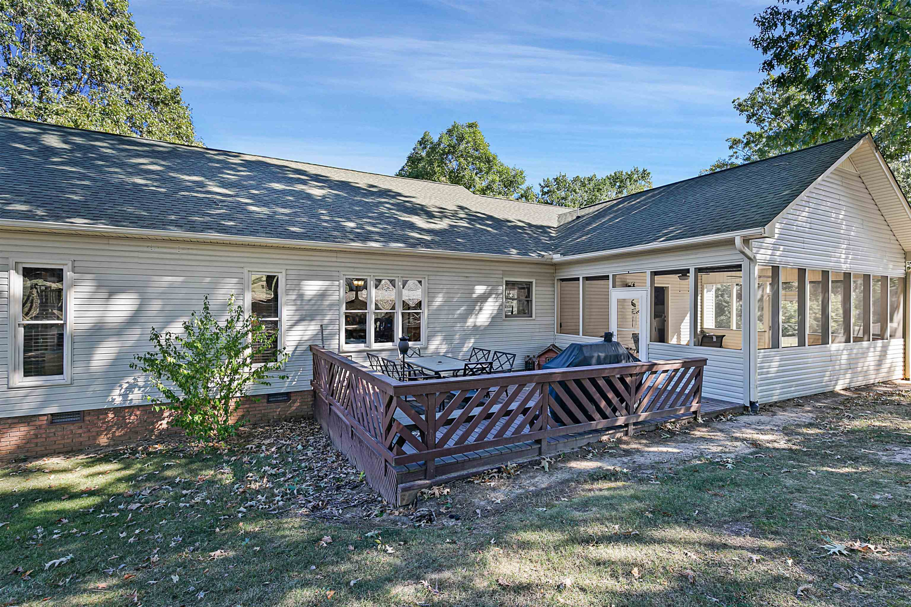 168 Johnston Loop Road Jackson, TN 38301 - Photo 3 of 40 Photo 3