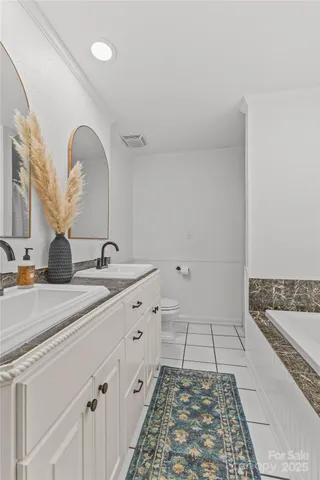 $595,500 | 2340 South Point Road, Belmont, NC 28012