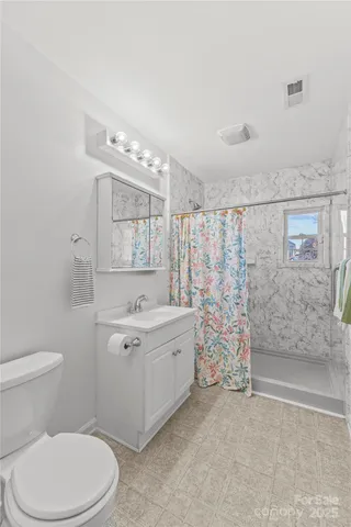 $595,500 | 2340 South Point Road, Belmont, NC 28012