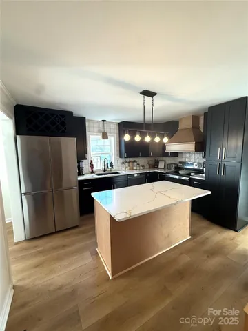 $595,500 | 2340 South Point Road, Belmont, NC 28012