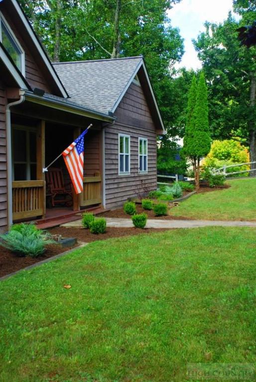 1460 Grandview Drive Extension Boone, NC 28607 - Photo 2 of 16 Gallery Image 2