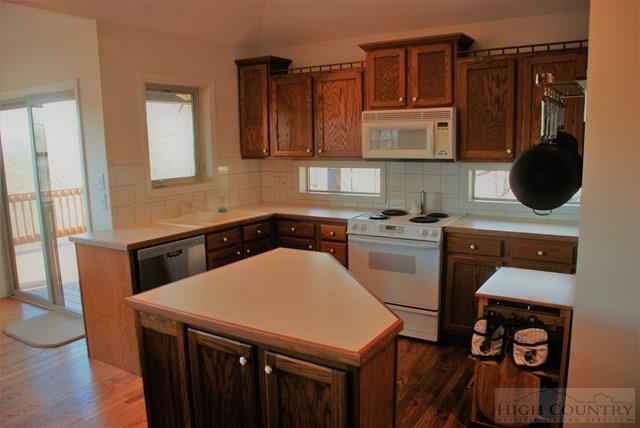 1460 Grandview Drive Extension Boone, NC 28607 - Photo 3 of 16 Gallery Image 3