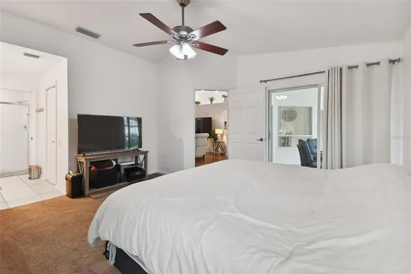 $2,400 | 4327 Murfield Drive East, Bradenton, FL 34203