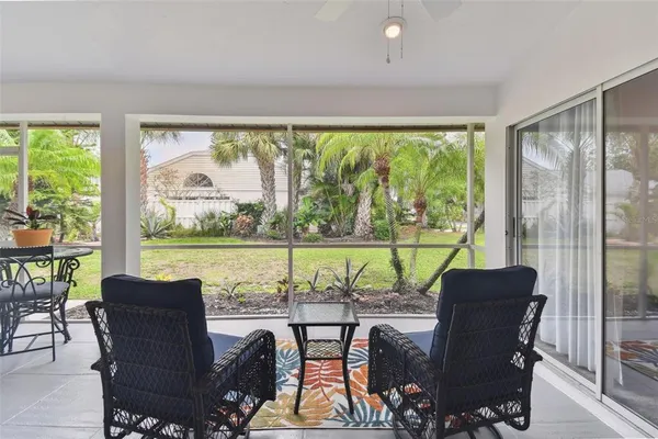 $2,400 | 4327 Murfield Drive East, Bradenton, FL 34203