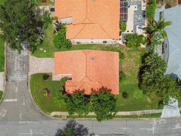 $2,400 | 4327 Murfield Drive East, Bradenton, FL 34203