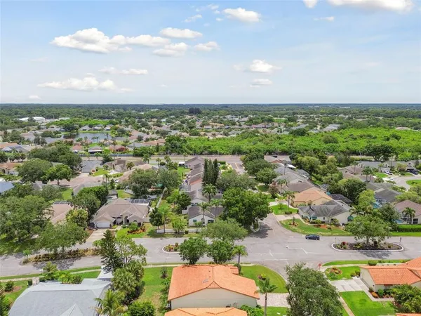 $2,400 | 4327 Murfield Drive East, Bradenton, FL 34203