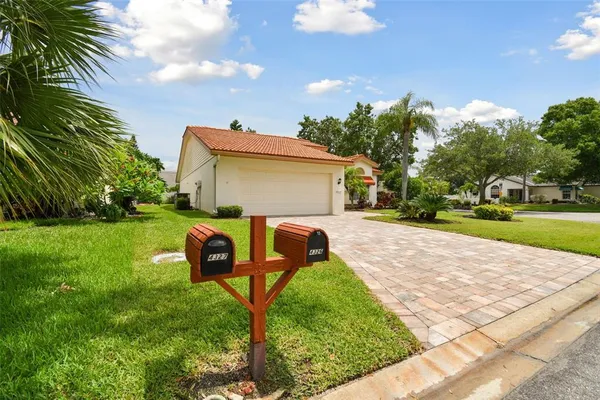 $2,400 | 4327 Murfield Drive East, Bradenton, FL 34203