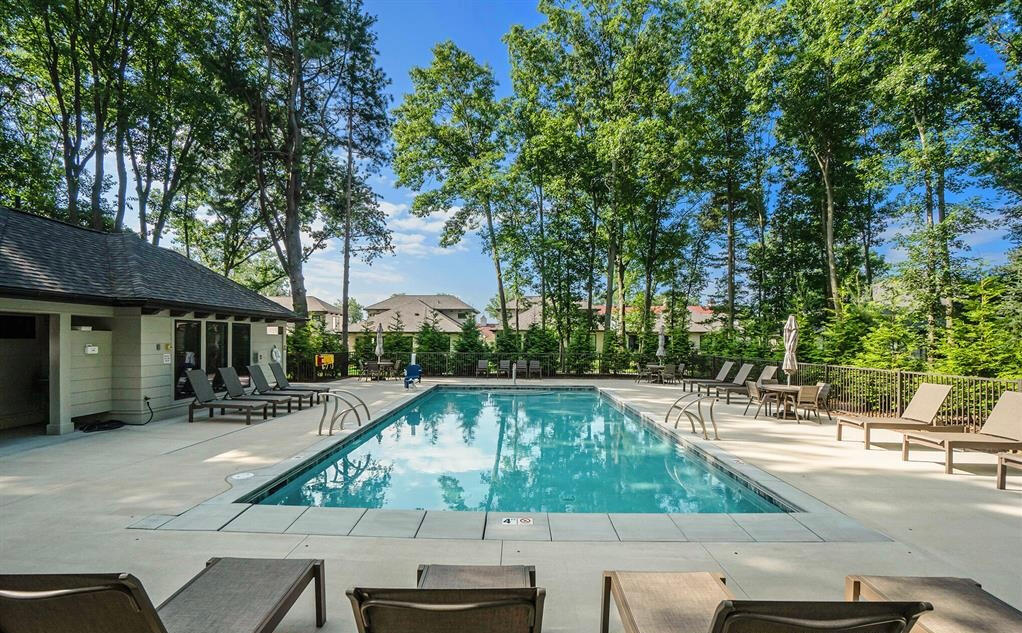 2031 Ottawa Beach Road Holland, MI 49424 - Photo 29 of 29 COMMUNITY POOL