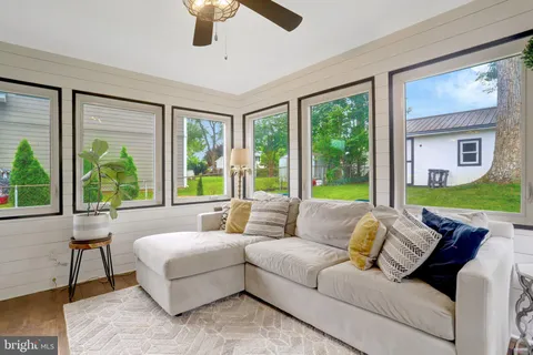 $775,000 | 7505 Hogarth Street, Springfield, VA 22151