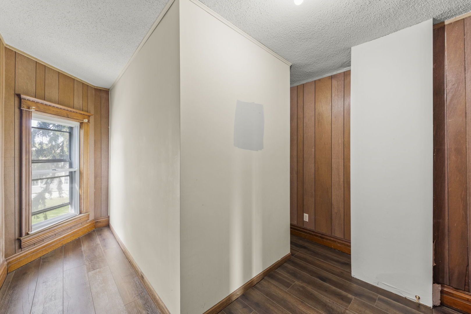 301 North Main Street Herscher, IL 60941 - Photo 20 of 34 a view of hallway with wooden floor
