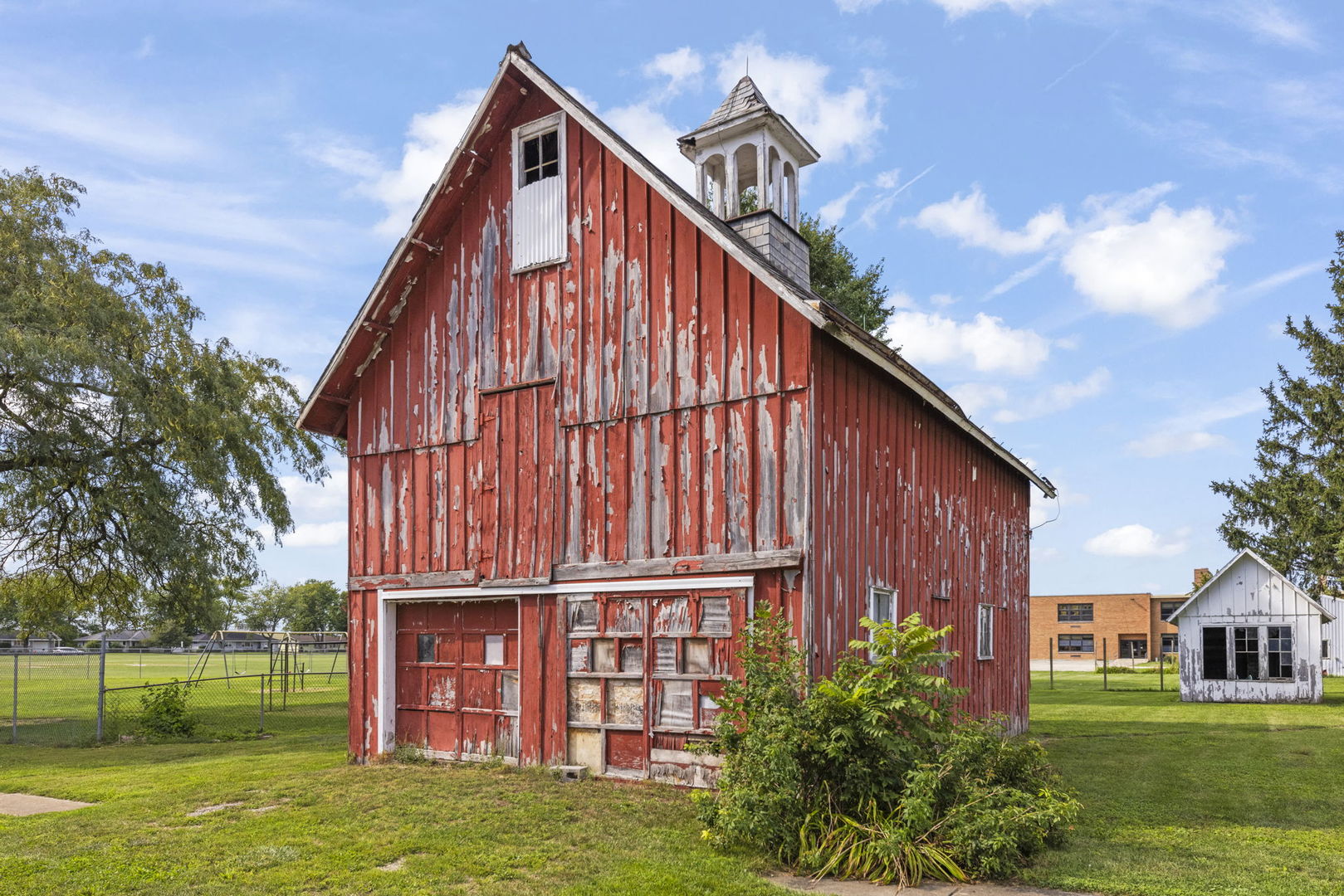 301 North Main Street Herscher, IL 60941 - Photo 28 of 34 a view of a house with backyard and garden