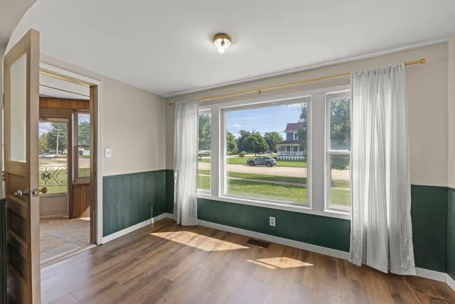 $209,900 | 301 North Main Street, Herscher, IL 60941