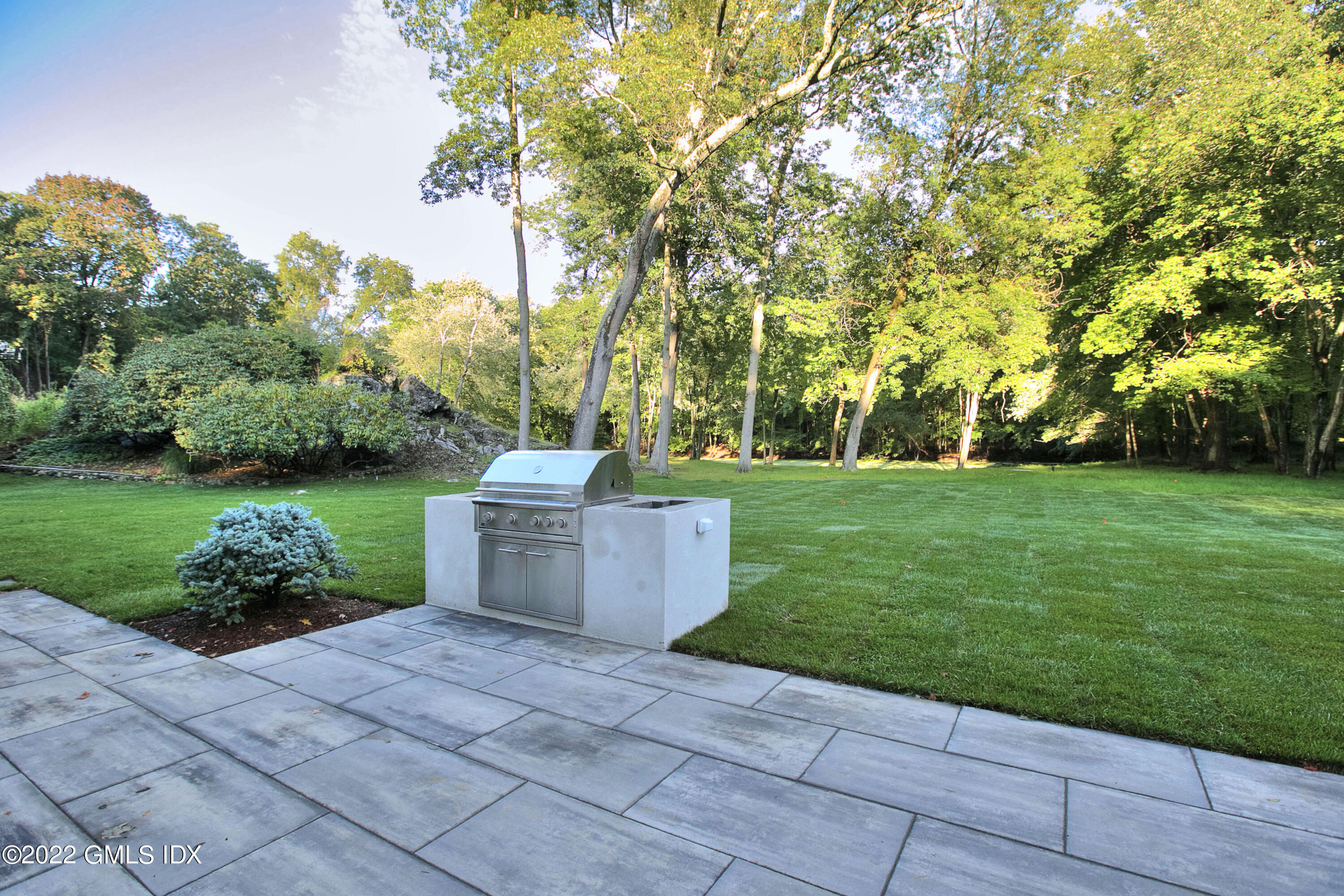 29 Narrow Rocks Road Westport, CT 06880 - Photo 36 of 39 a garden view