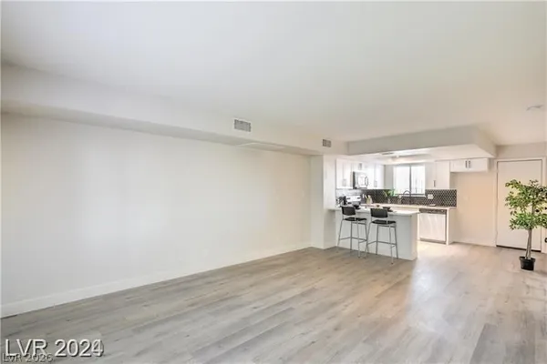 $1,400 | 1436 North Jones Boulevard, Las Vegas, NV 89108