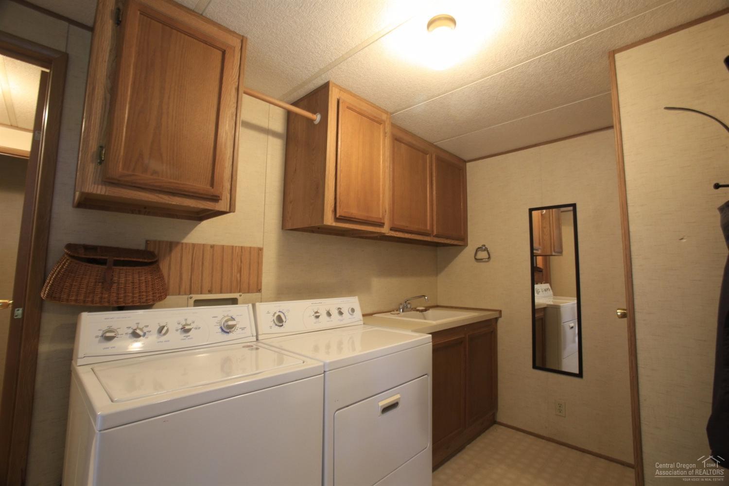 19040 Shoshone Road Bend, OR 97702 - Photo 9 of 23 Additional Photo
