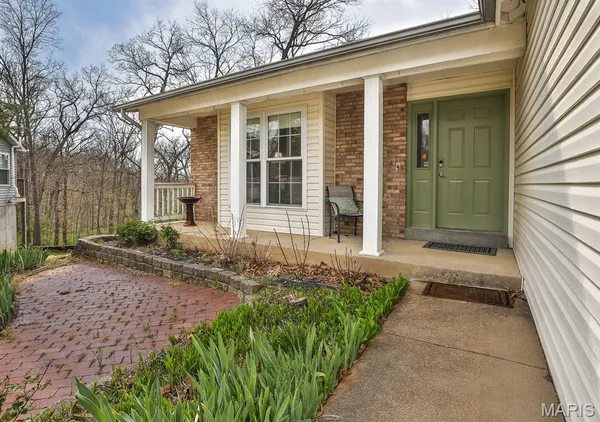 $374,900 | 853 Crescent Ridge Drive, Valley Park, MO 63088
