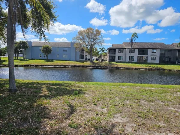 $1,500 | 3851 59th Avenue West, Unit 3851, Bradenton, FL 34210