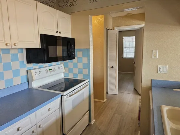 $1,500 | 3851 59th Avenue West, Unit 3851, Bradenton, FL 34210