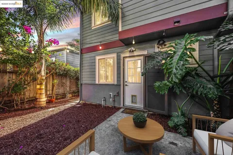 $565,000 | 1028 36th Street, Oakland, CA 94608