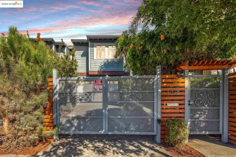 $565,000 | 1028 36th Street, Oakland, CA 94608