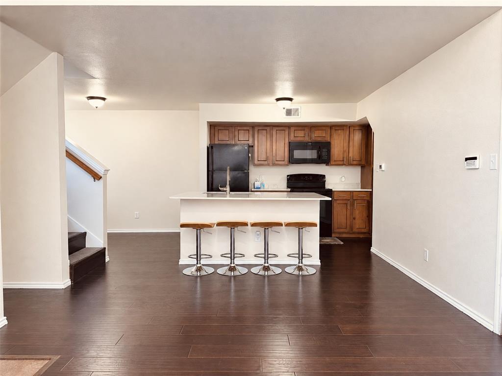 9831 Walnut Street, Unit P210 Dallas, TX 75243 - Photo 4 of 16 Gallery Image 4