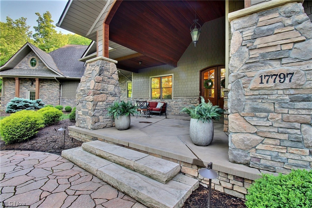 17797 Falling Water Road Strongsville, OH 44136 - Photo 3 of 18 Gallery Image 3