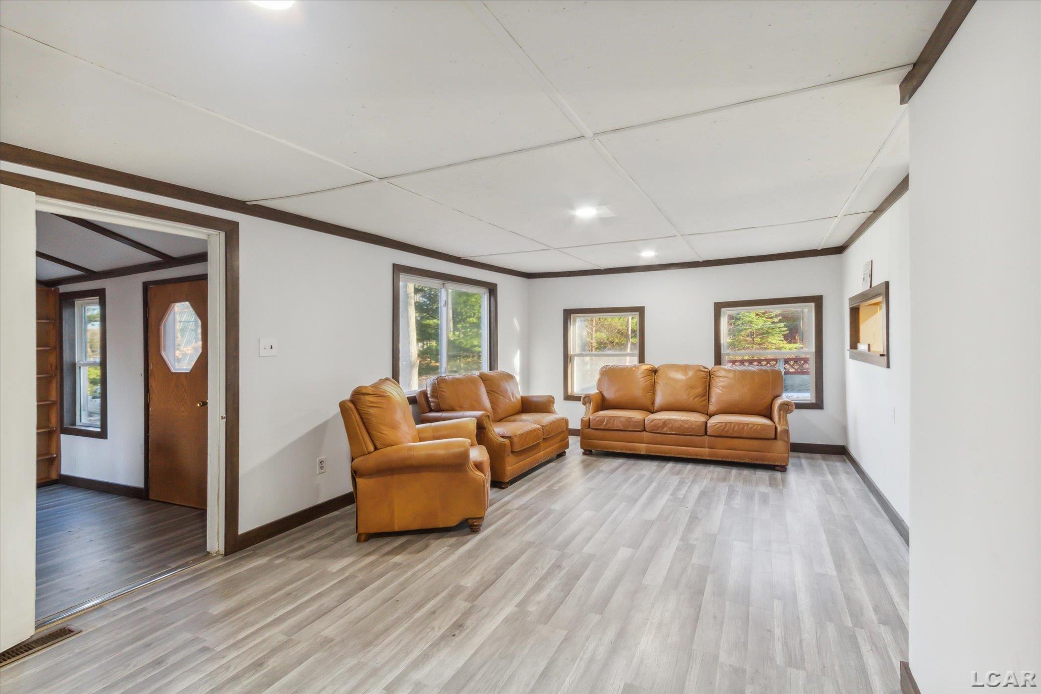2106 Jefferson Road Harrison, MI 48625 - Photo 11 of 34